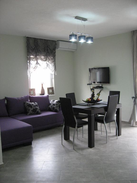 Smokva Apartments Herceg Novi Kamer foto